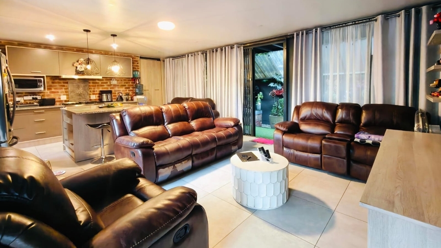 3 Bedroom Property for Sale in Baillie Park North West